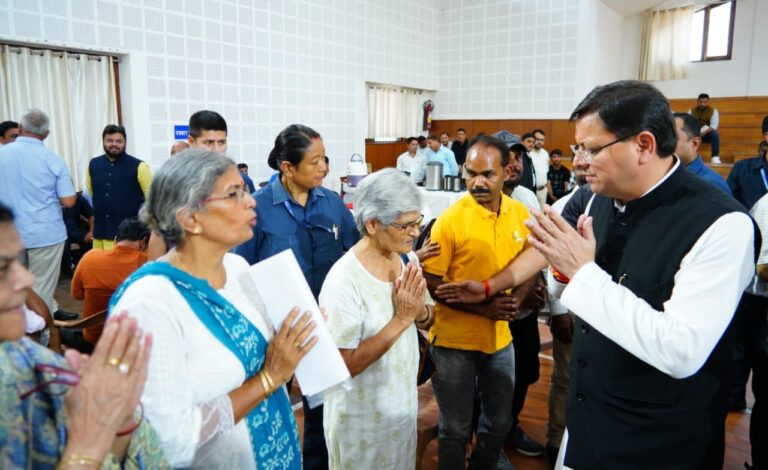 मुख्यमंत्री ने सुनी जन समस्याएं