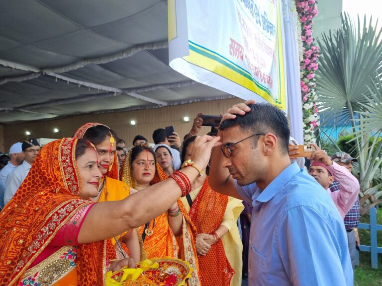 डीएम ने ली दूर दराज के ग्रामीण क्षेत्रों की जनसमस्याओं की सुध, कई वर्षों बाद आयोजित हुआ आयोजन