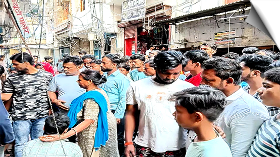 उत्तर प्रदेश के बस्ती में घर में आग लगने से महिला और दो बच्‍चों की मौत