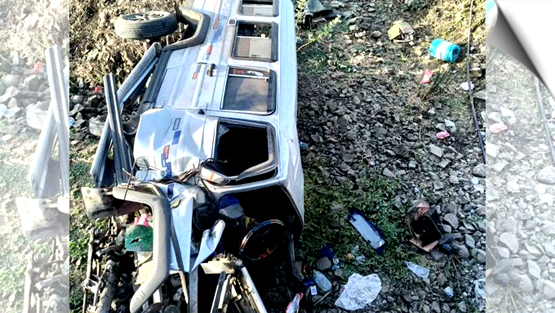 मध्यप्रदेश के रायसेन में एमयूवी पलटने से छह लोगों की मौत, तीन घायल