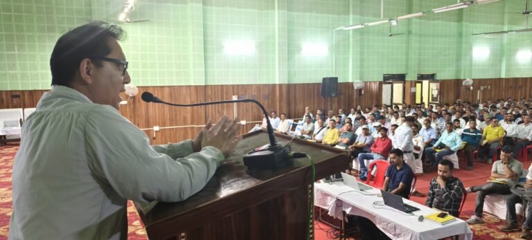 निर्वाचन की समस्त विधाओं की जानकारी हासिल कर लें सभी मतदान कर्मी : सीडीओ