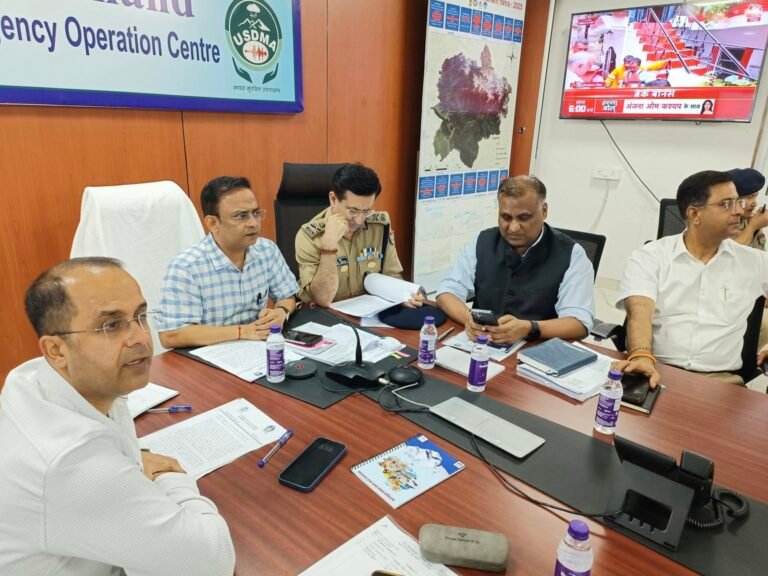 एस.डी.आर.एफ, अग्निशमन विभाग, सेना तथा स्थानीय प्रशासन/पुलिस व अन्य बचाव दलों द्वारा राहत कार्य