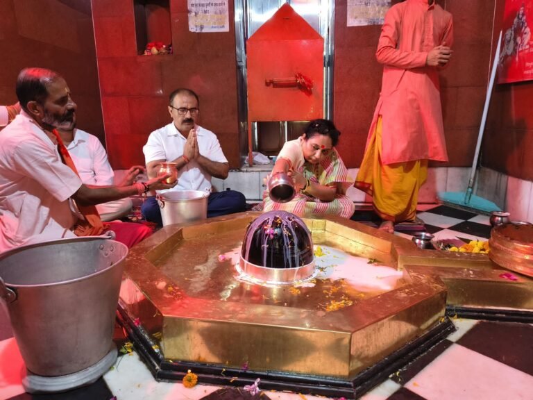 उत्तराखंड विधानसभा अध्यक्ष ने प्राचीन सिद्धपीठ वीरभद्र महादेव मंदिर में पहुंचकर भगवान महादेव का रुद्राभिषेक