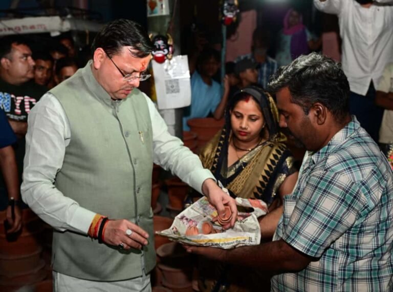 दीपावली सिर्फ़ रोशनी का नहीं, आत्मनिर्भरता का पर्व है