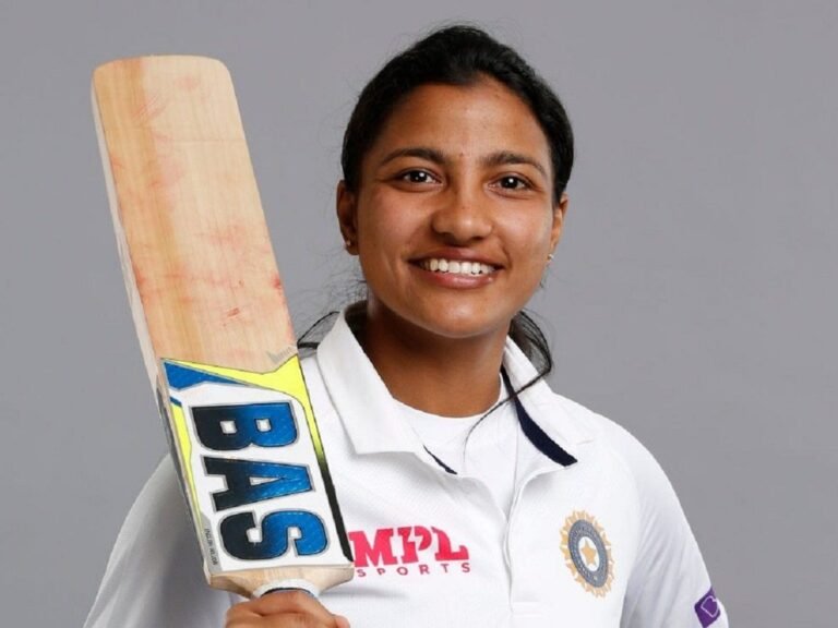 महिला क्रिकेट वर्ल्ड कप स्टार स्नेहा राणा को मुख्यमंत्री धामी का फोन, दी शुभकामनाएं, घोषित किए ₹50 लाख प्रोत्साहन राशि