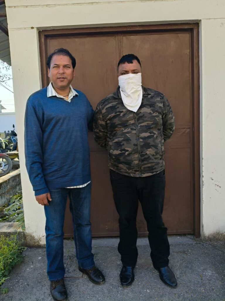 ब्रांडेड कम्पनियों की नकली दवाईयां बनाने व बेचने वाले गिरोह का 01 और सदस्य आया एसटीएफ के शिकंजे में