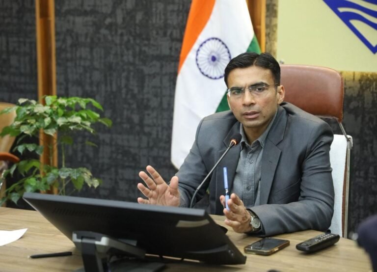 गैस की कालाबाजारी रोकने के लिए डीएम ने जिले में क्षेत्रवार की क्यूआरटी टीम गठित