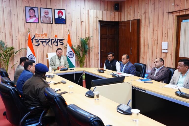 मुख्यमंत्री ने अपराधियों पर कड़ी कार्रवाई के दिए निर्देश, पुलिस को सक्रिय एवं परिणामोन्मुखी कार्यवाही के आदेश