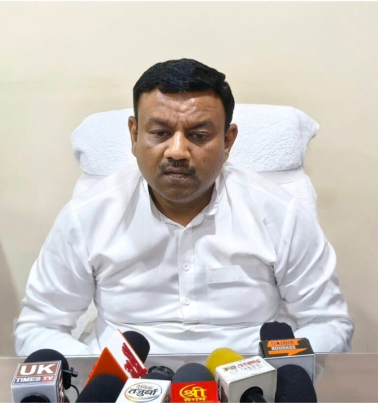 रुड़की के पूर्व मेयर  ने कैबिनेट मंत्री पर लगाया जान से मारने की धमकी देने का आरोप