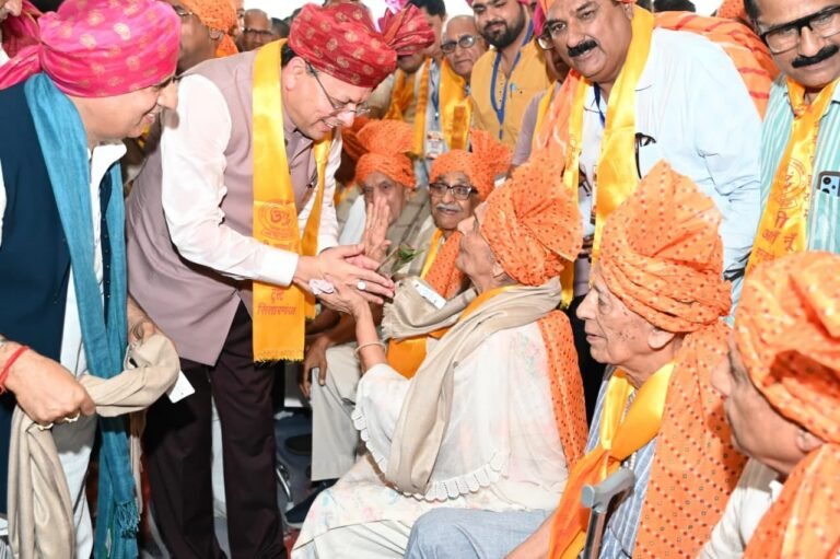 मुख्यमंत्री ने विभाजन विभीषिका स्मृति दिवस पर शहीदों को किया नमन