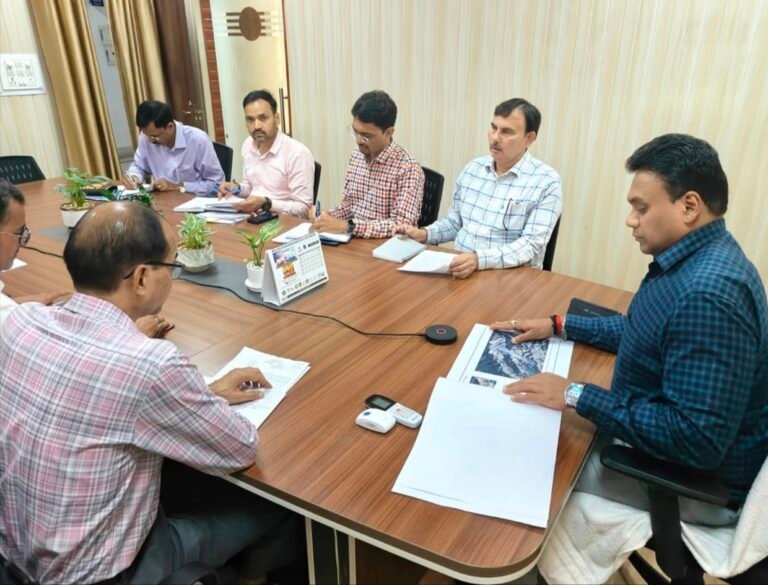 केदारनाथ यात्रा व्यवस्थाओं पर सरकार की पैनी नजर, प्रभारी सचिव डॉ. आर. राजेश ने की वर्चुअल समीक्षा
